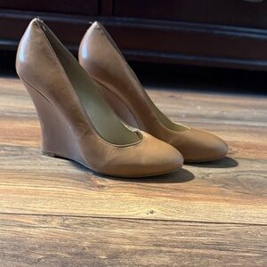 Nine West Tan Leather Wedges